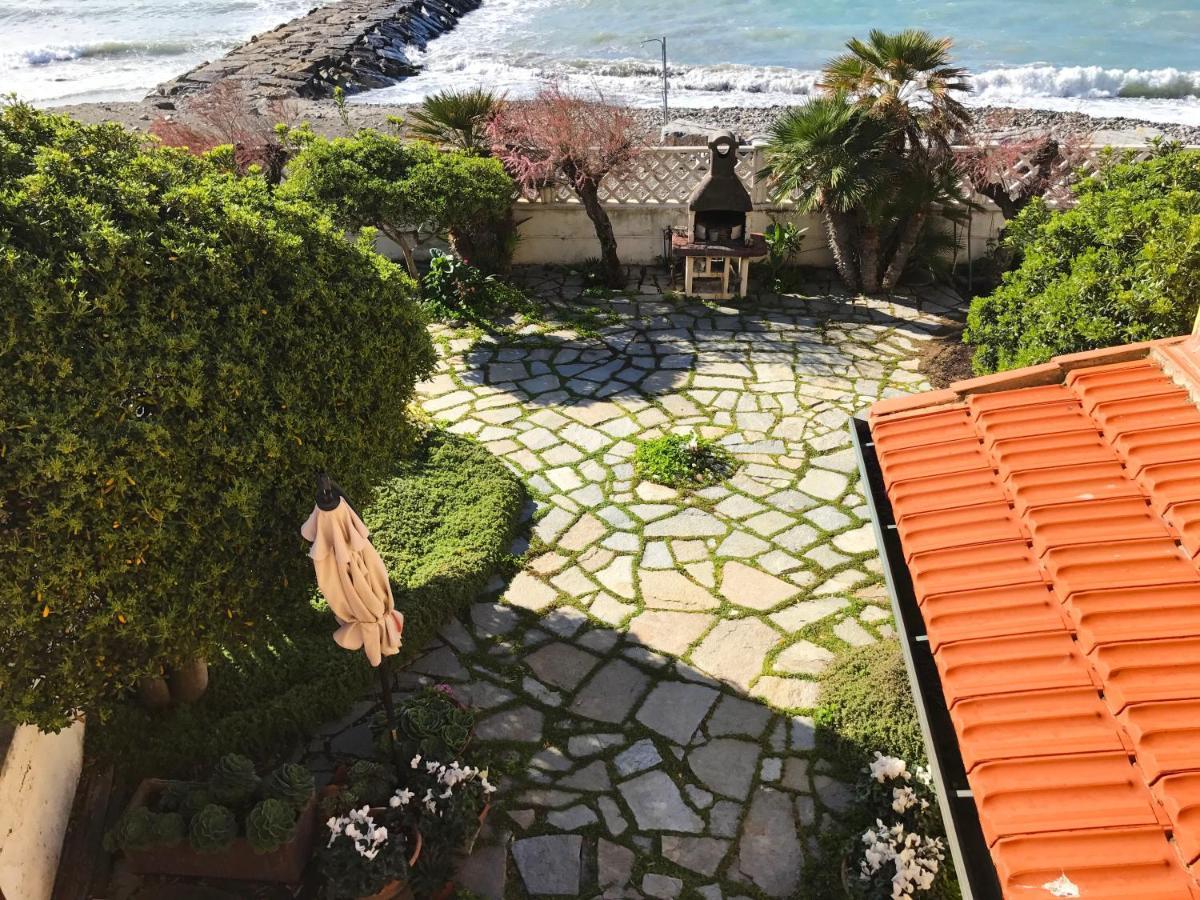 Il Giardino Sul Mare B&B Riva Ligure Exterior photo